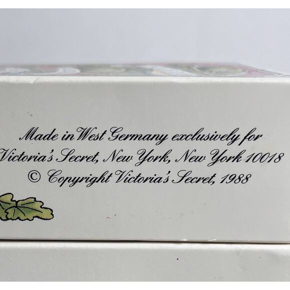 Vintage Victorias Secret Soap Melon Glycerin Bar 4.4 oz Germany HTF 1988 Lot - Picture 6 of 9